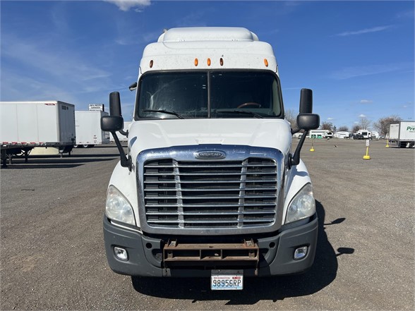 2013 FREIGHTLINER CASCADIA 125 - Jim’s Pacific